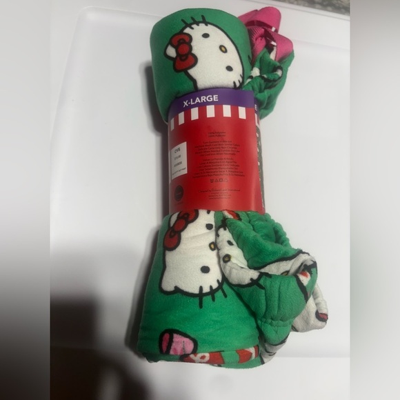 NWT Hello Kitty Ladies Sleep Pants Size Medium & XL. Green Christmas Design - Picture 6 of 8